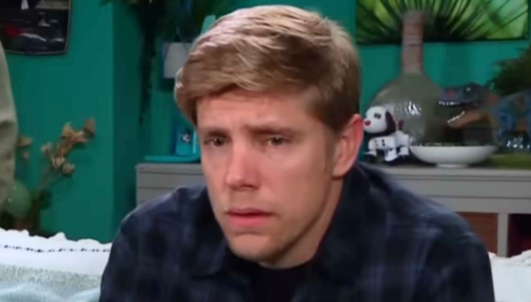 What happens next as Robert admits to Aaron that he lied about prison transfer