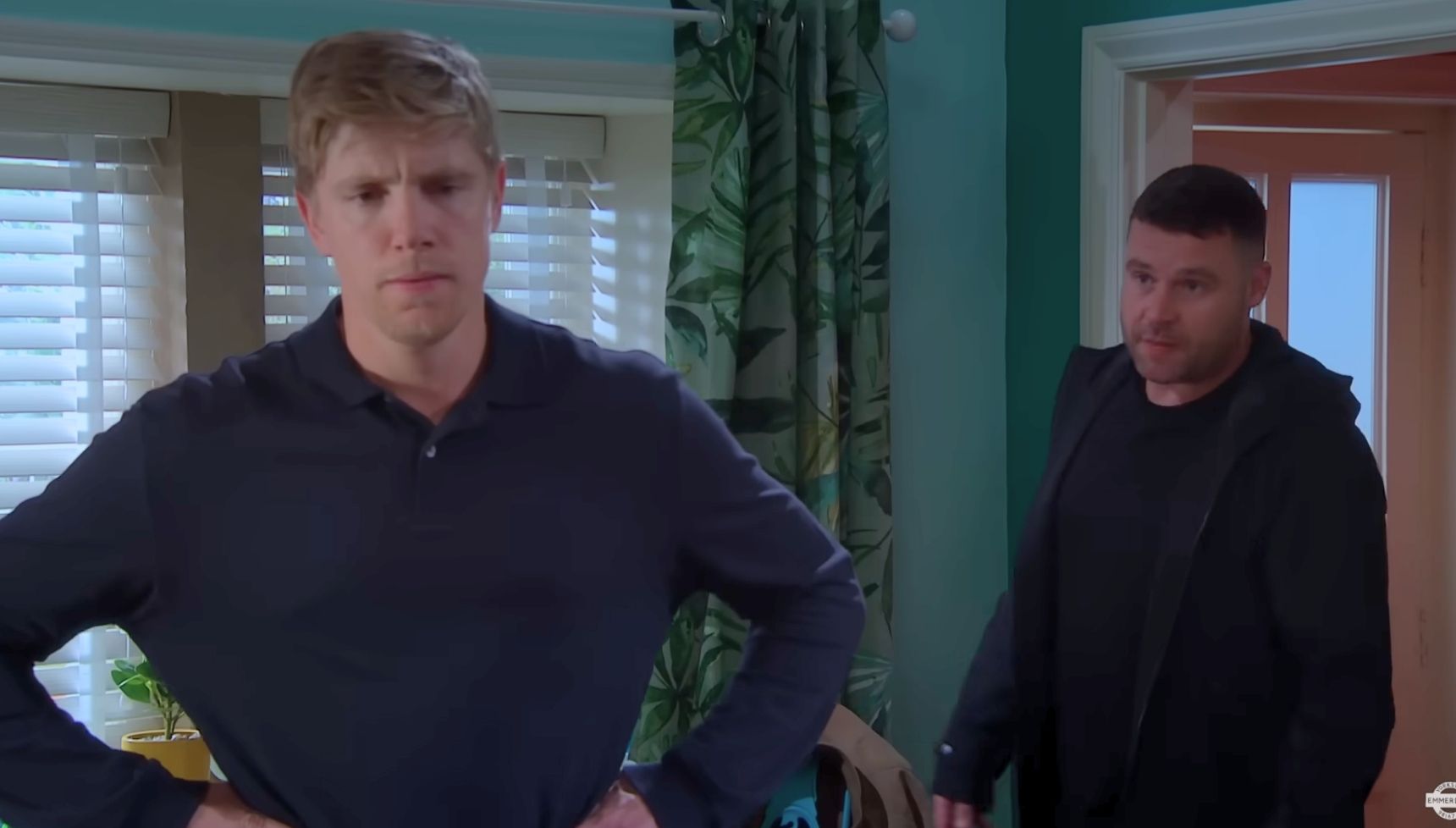 Robert and Aaron can't fight their love (Credit: ITV)