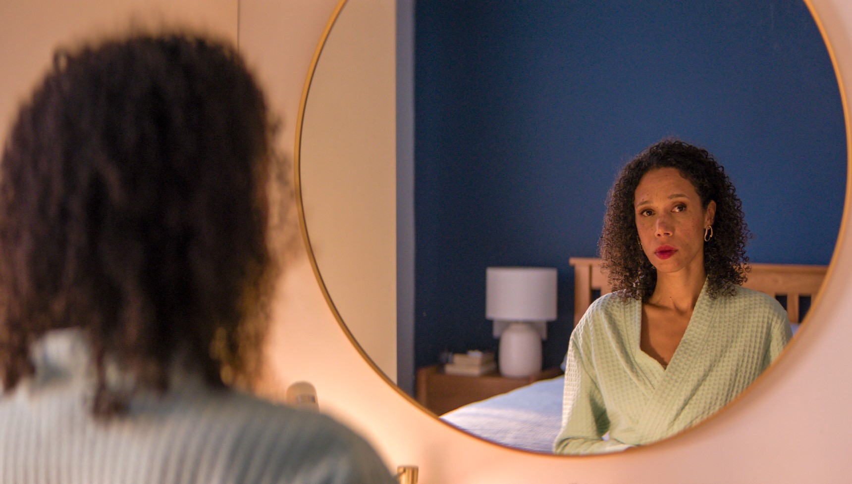 Vinette Robinson in Time series 3