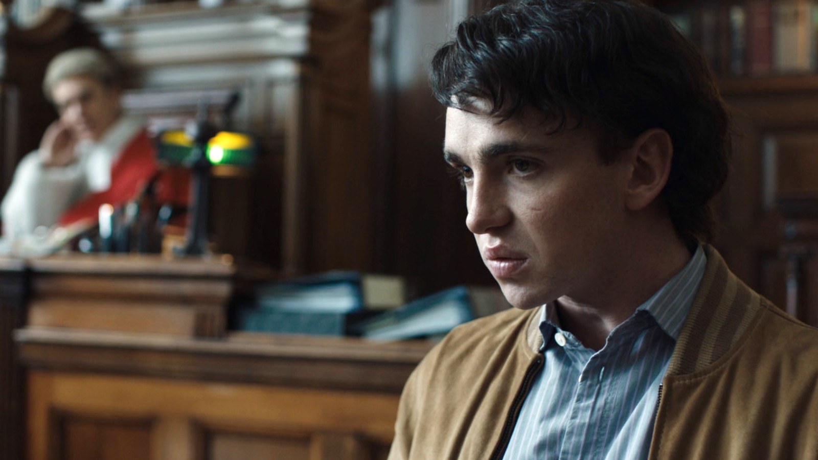 Laurie Kynaston as Carl Stotter in Des