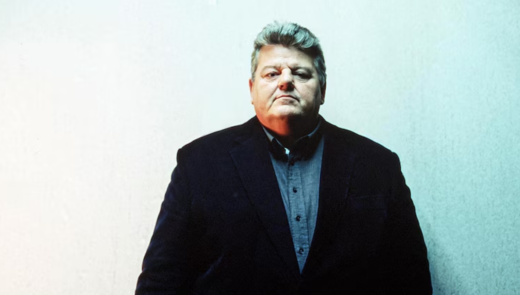 Robbie Coltrane as Fitz in Cracker