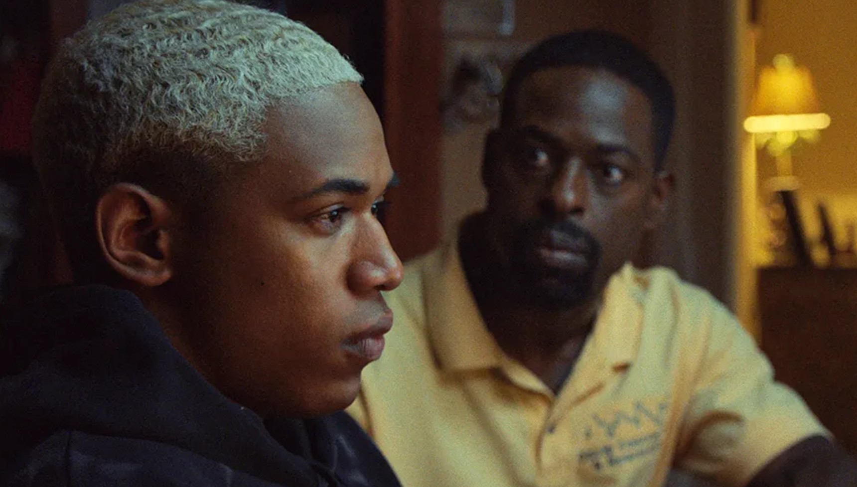 Sterling K. Brown looking at Kelvin Harrison Jr in Waves
