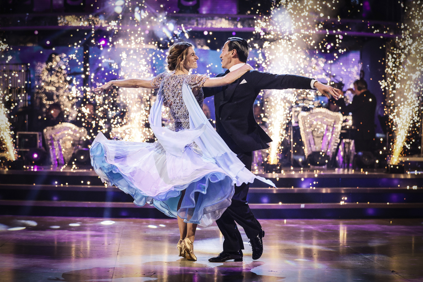 Karen and Carlos Waltz in the semi-final