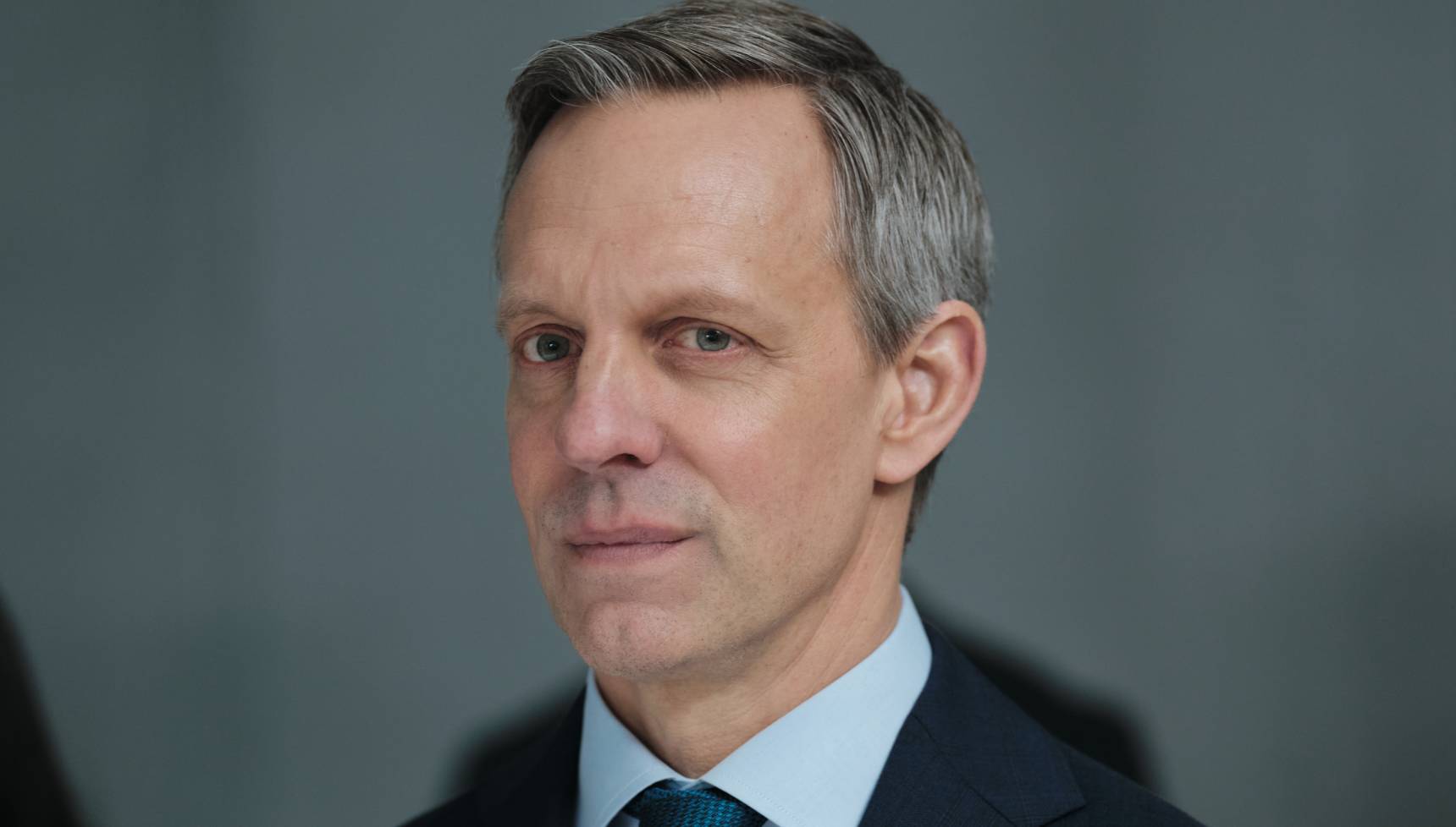 Close up of US Ambassador Ronald Tillman in Red Eye series 2