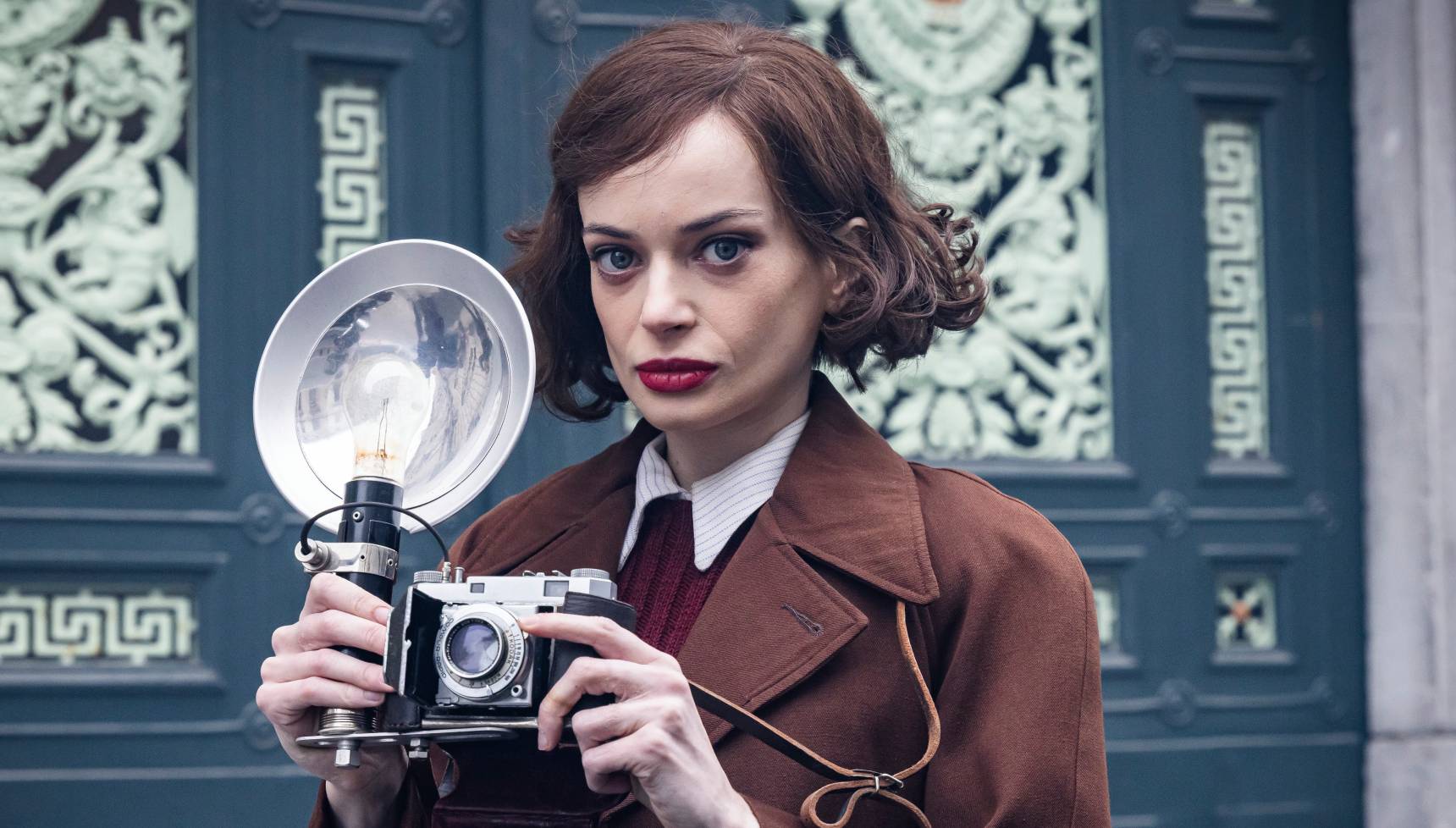 Ruth Codd as India Flynn in Bookish series 2