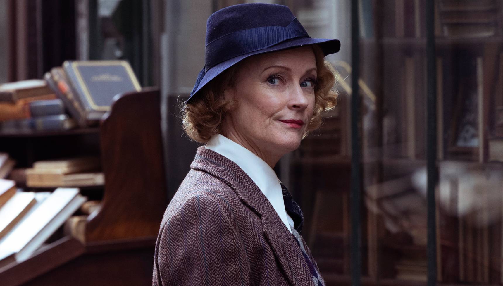 Claire Skinner plays Mrs Calthrop in Bookish series 2
