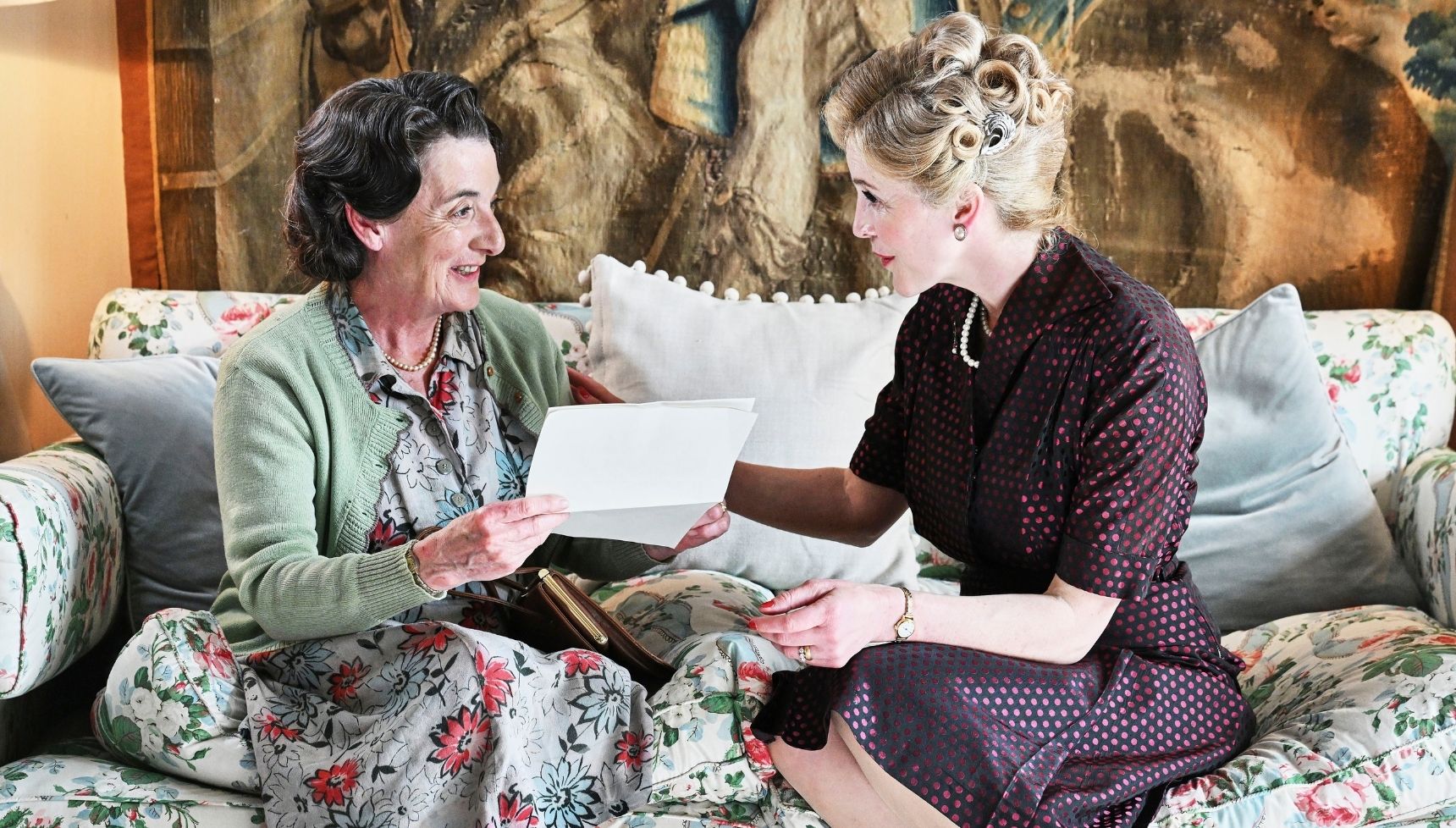 Elizabeth Rider as Carole Lawson and Marianne Oldham as Joyce Webber