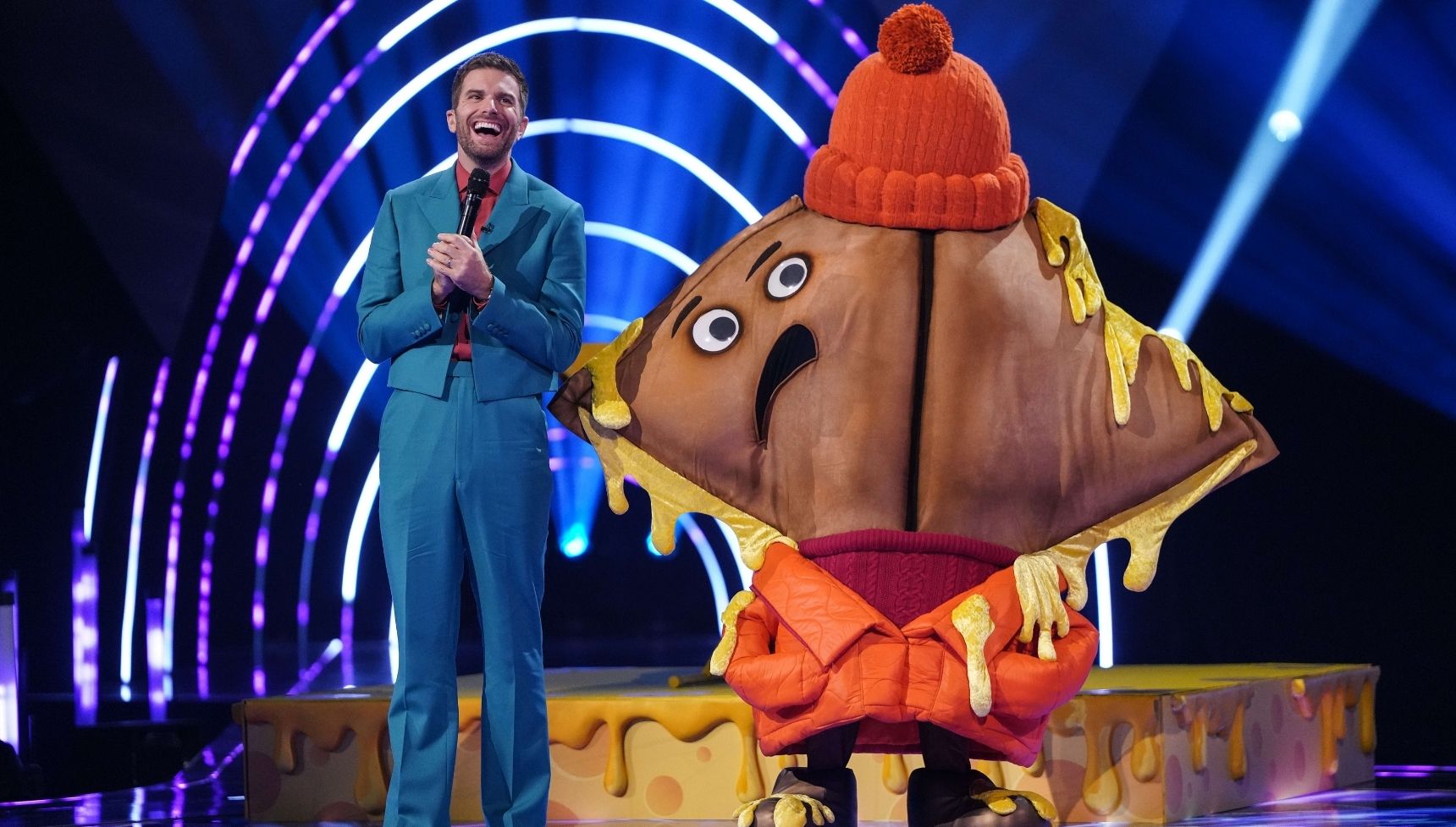 Joel Dommett and Toastie 