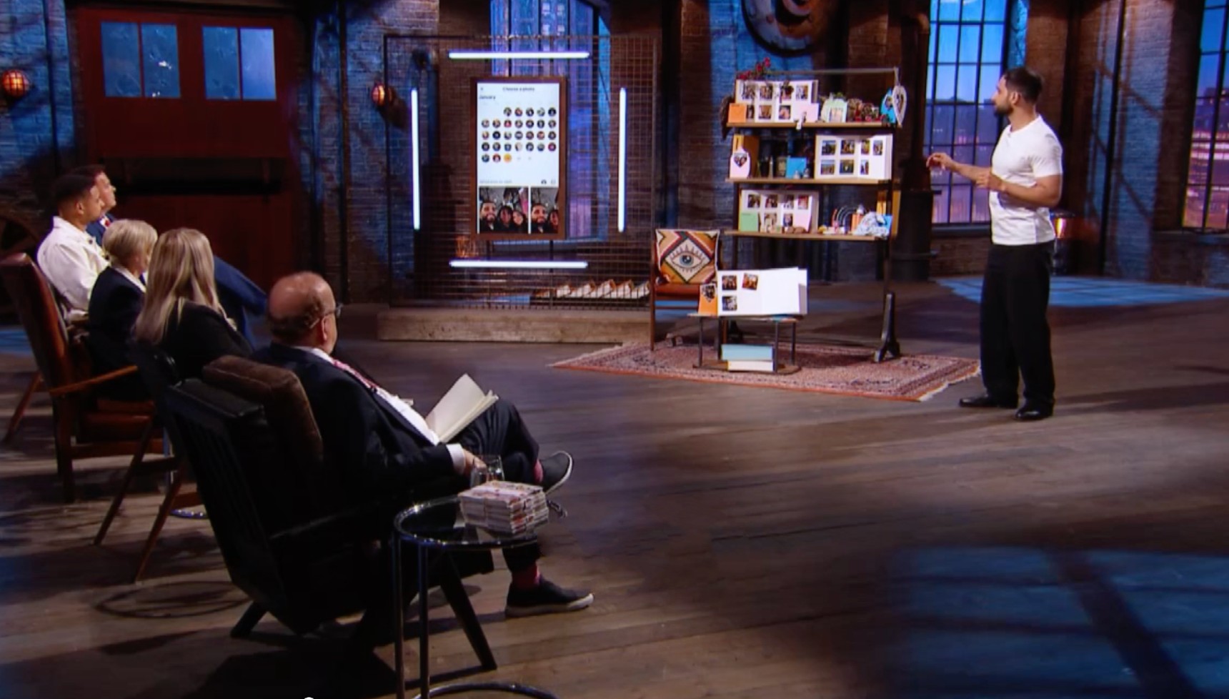 Azerbaijan-born Murad Huseynov pitches his business Mosaic Journal on Dragons' Den