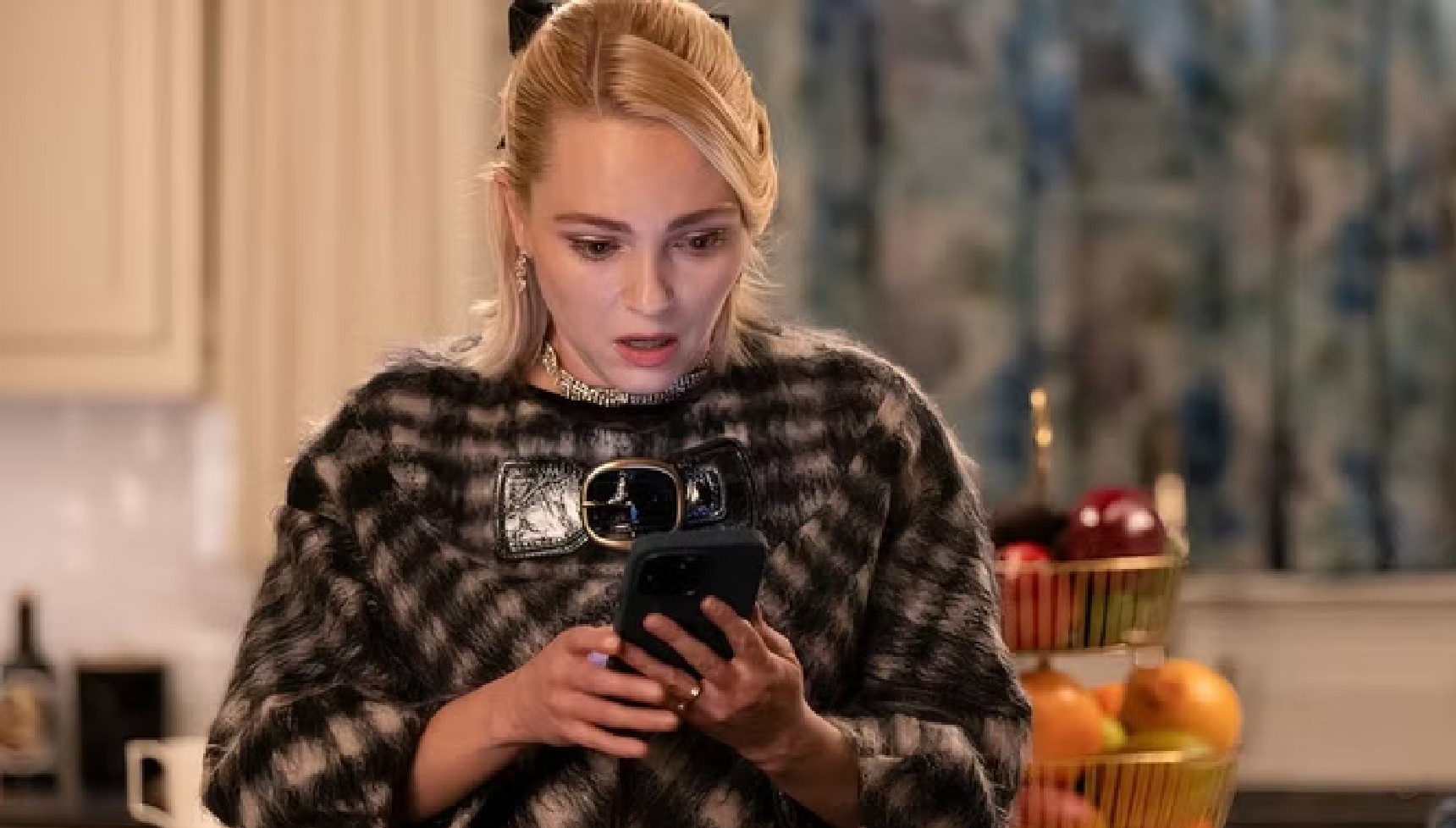 AnnaSophia Robb as Alice in Grosse Pointe Garden Society