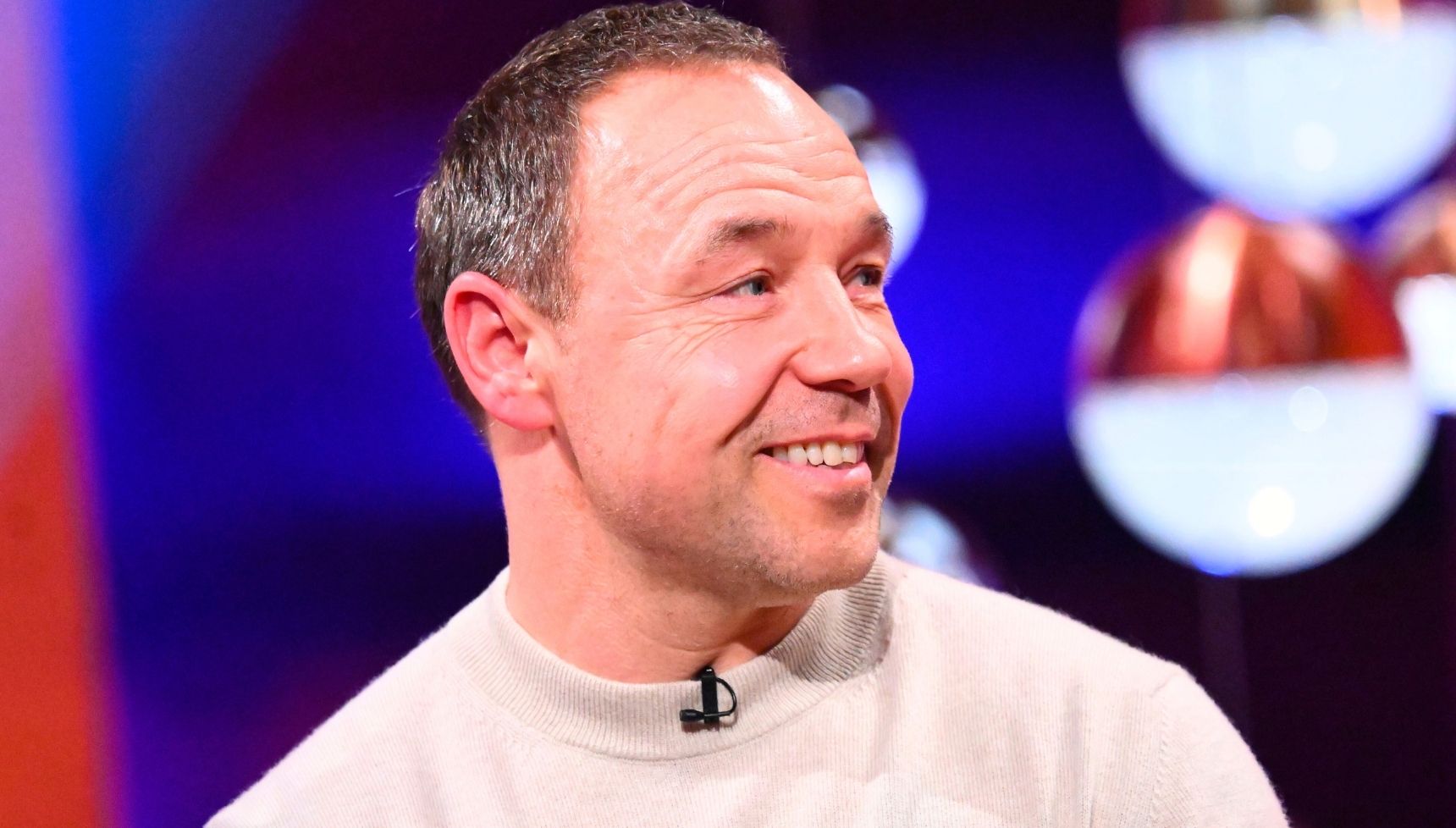 STEPHEN GRAHAM CREAM JUMPER