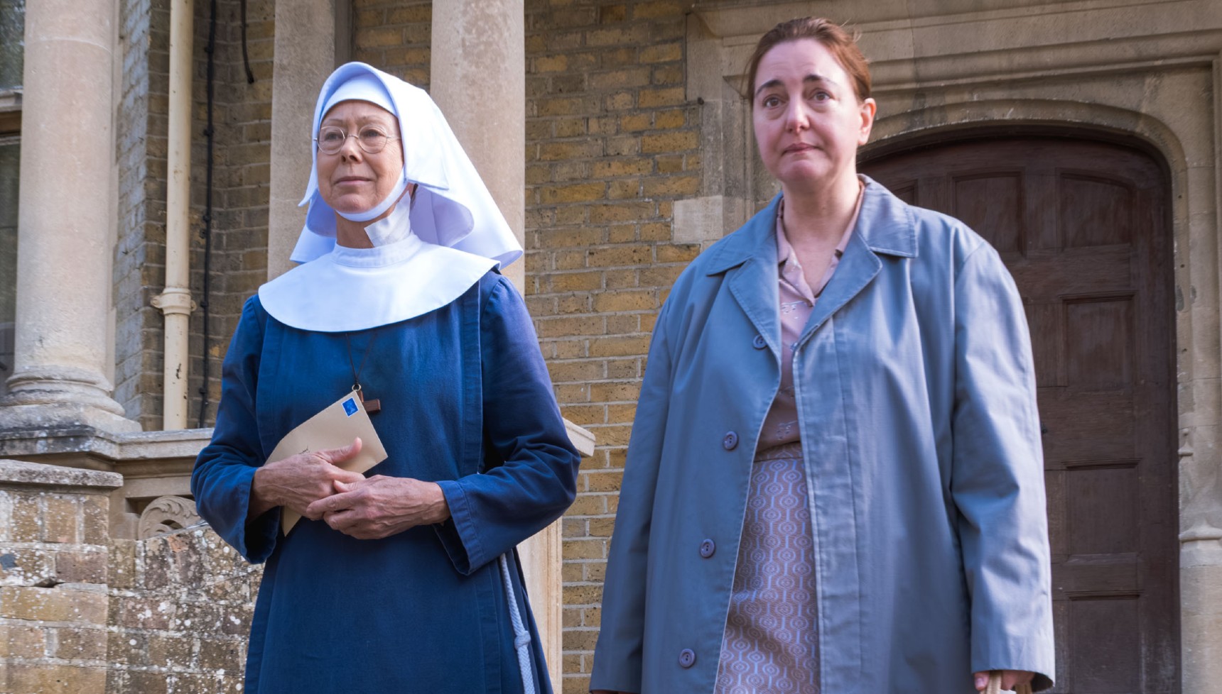 Jenny Agutter and Rebecca Gethings as Sister Julienne and Sister Veronica