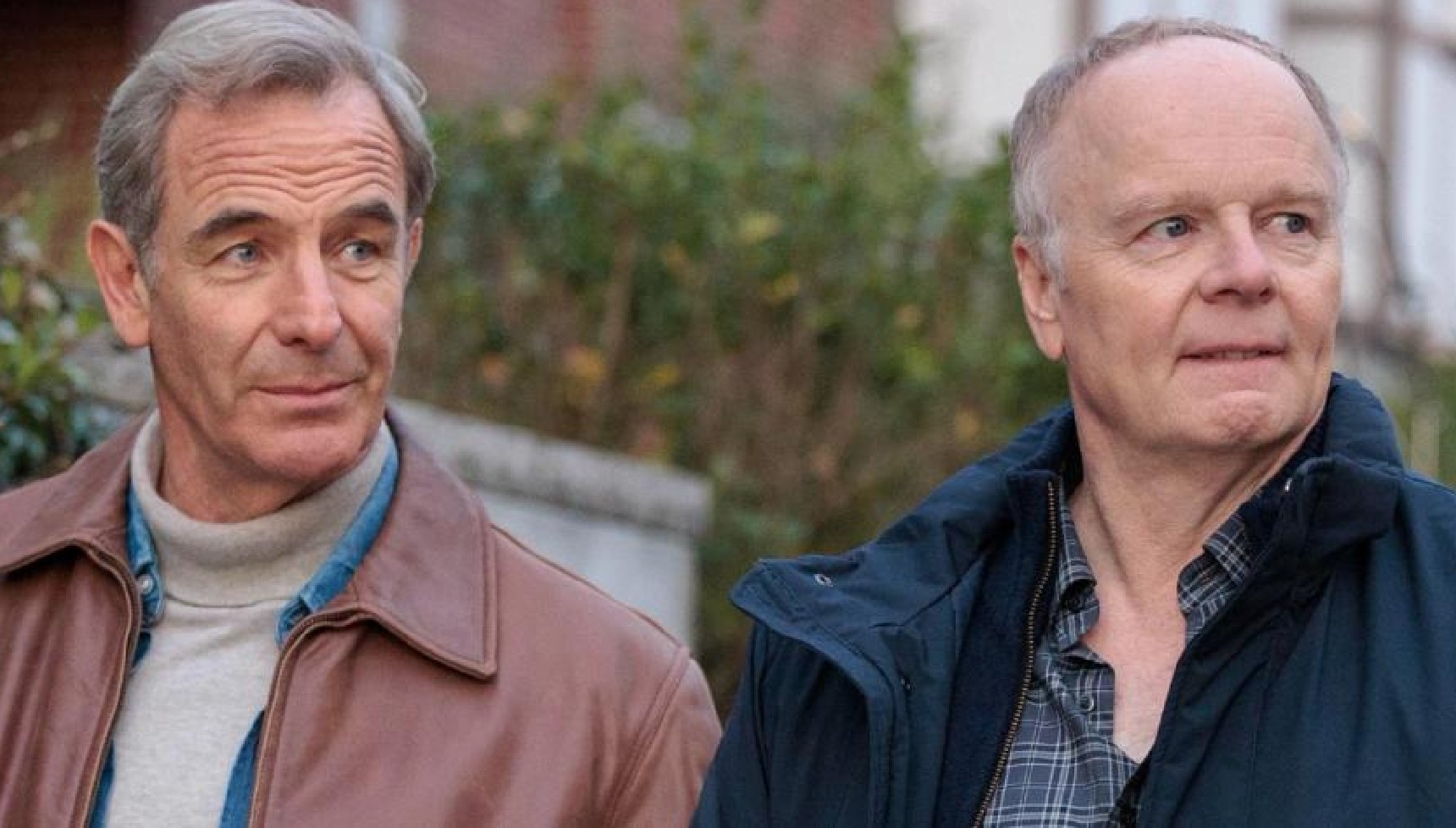 Robson Green and Jason Watkins as Patrick and Huw in The Game series 1