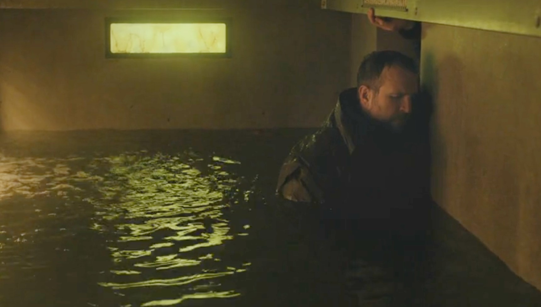 DI Eric Bull was locked in a room filling with water in the Under Salt Marsh ending