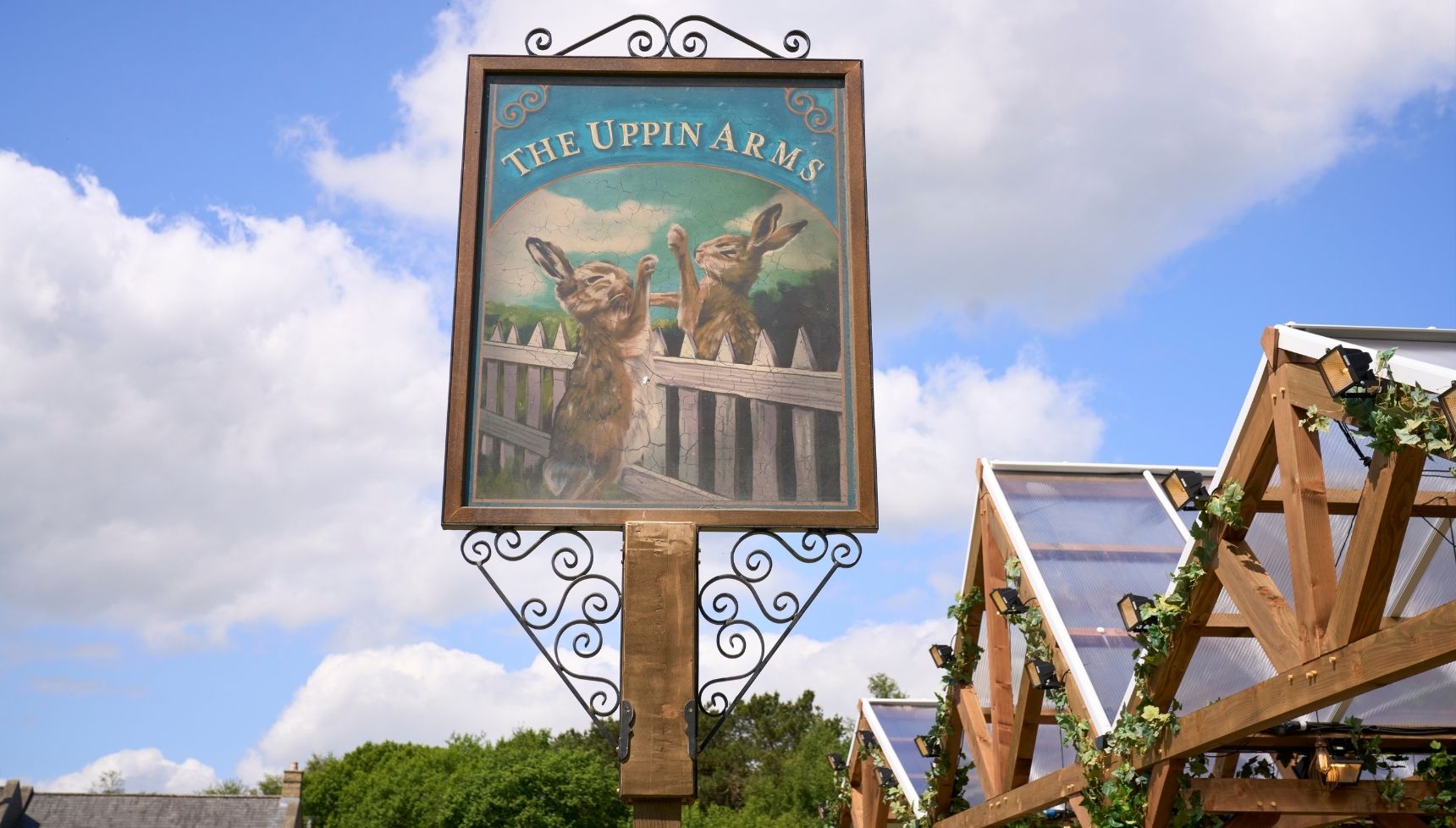 The Neighbourhood pub