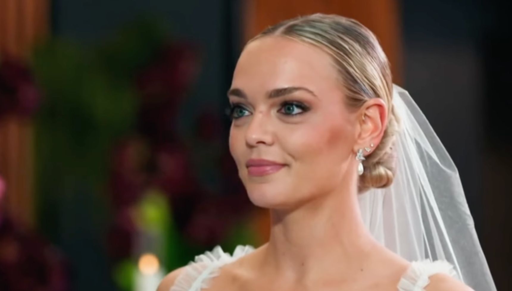 Alissa on MAFS in wedding dress 