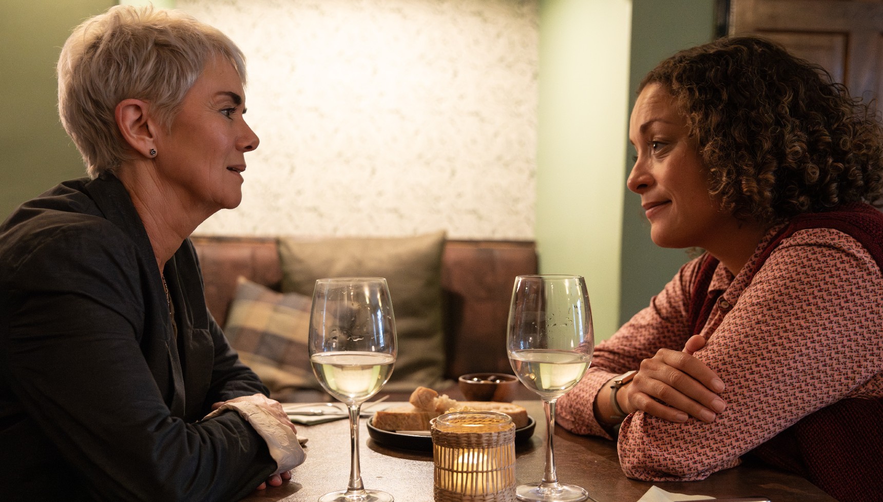 Rochenda Sandall as Tessa Stewart in The Teacher