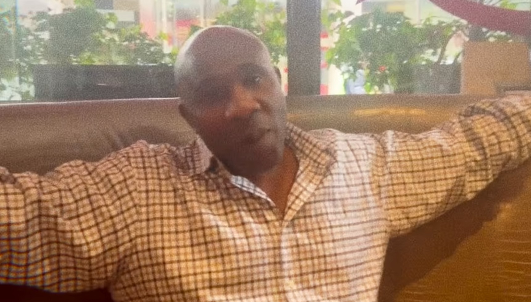 Victor Ubogu in Louis Theroux: Inside the Manosphere