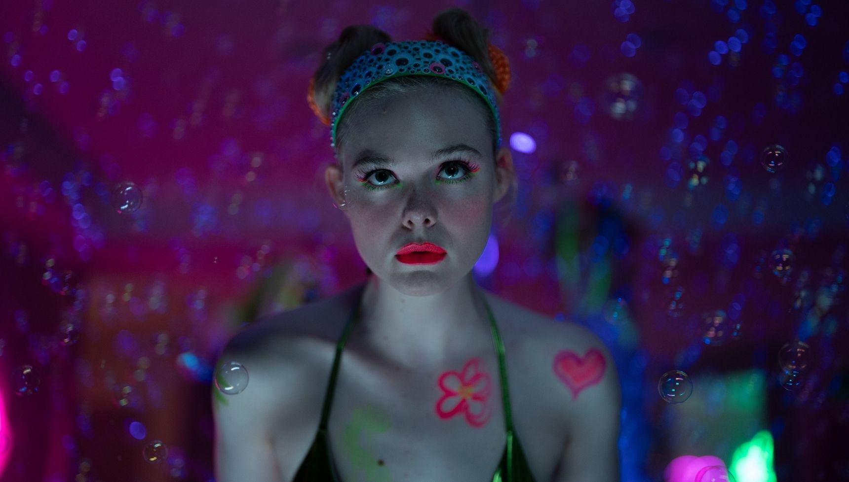 Elle Fanning Margo's Got Money Troubles 