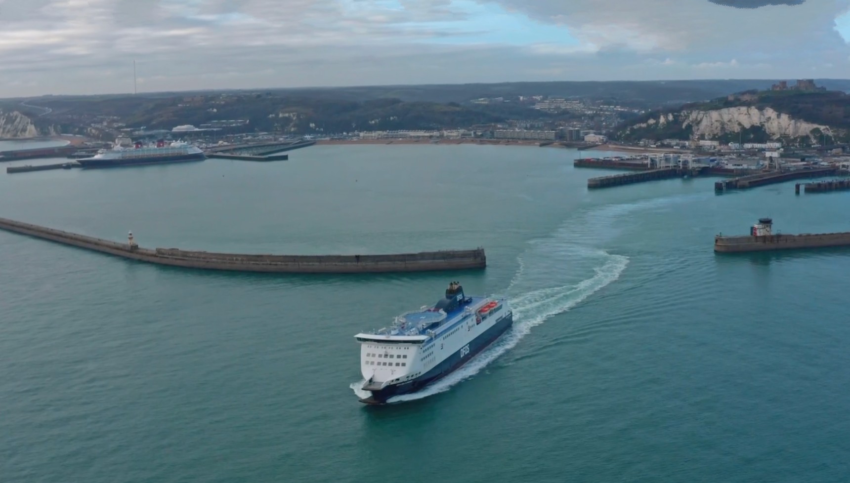 A DFDS ferry navigating the Port of Dover in Missed Call