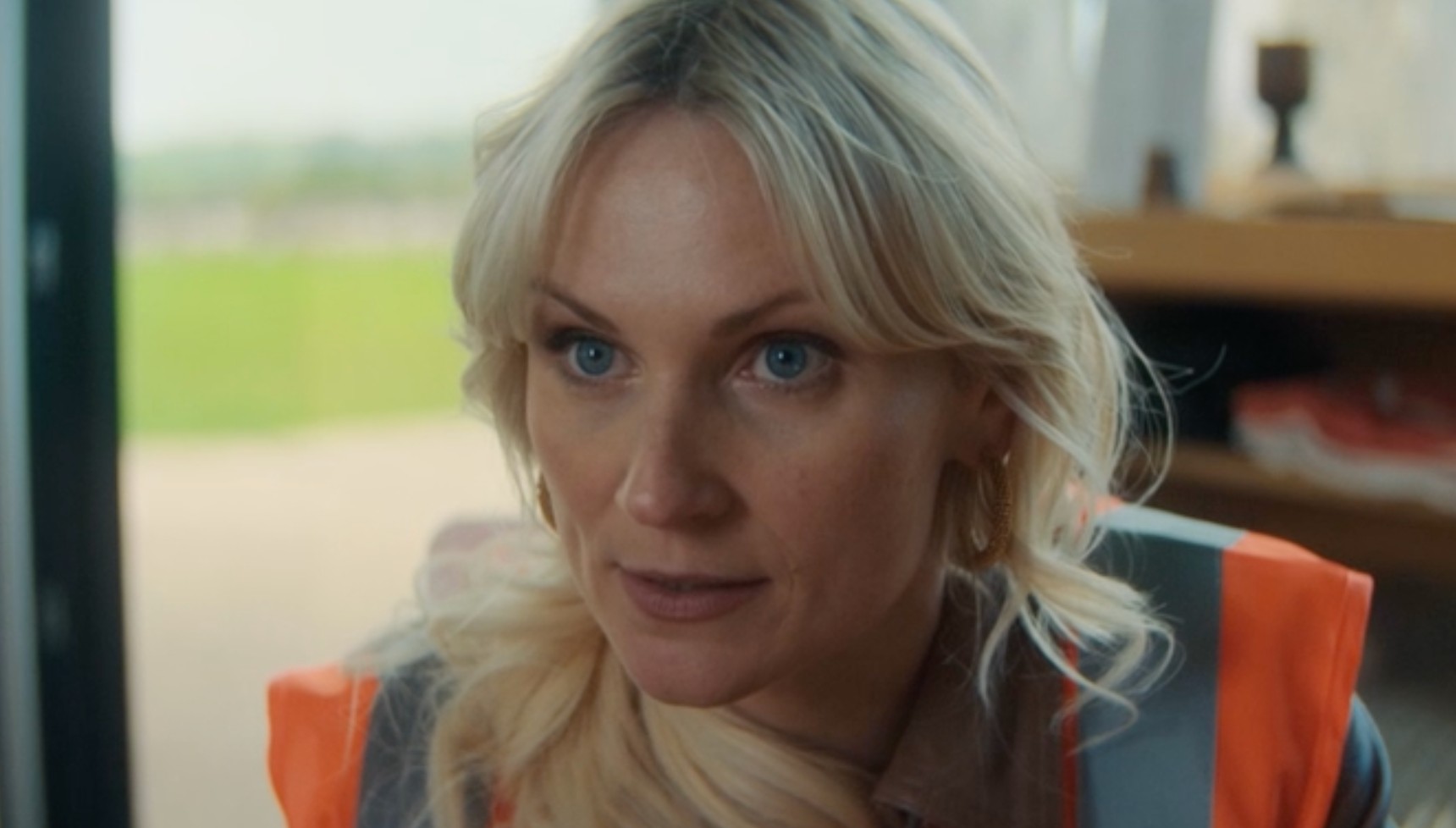 Hannah Daniel in Death Valley series 2 episode 1