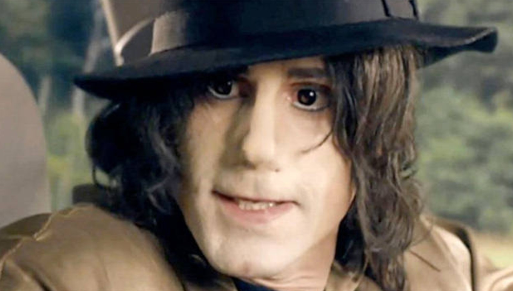 Joseph Fiennes as Michael Jackson