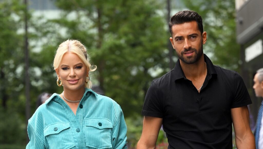 Caroline and Sergio smiling