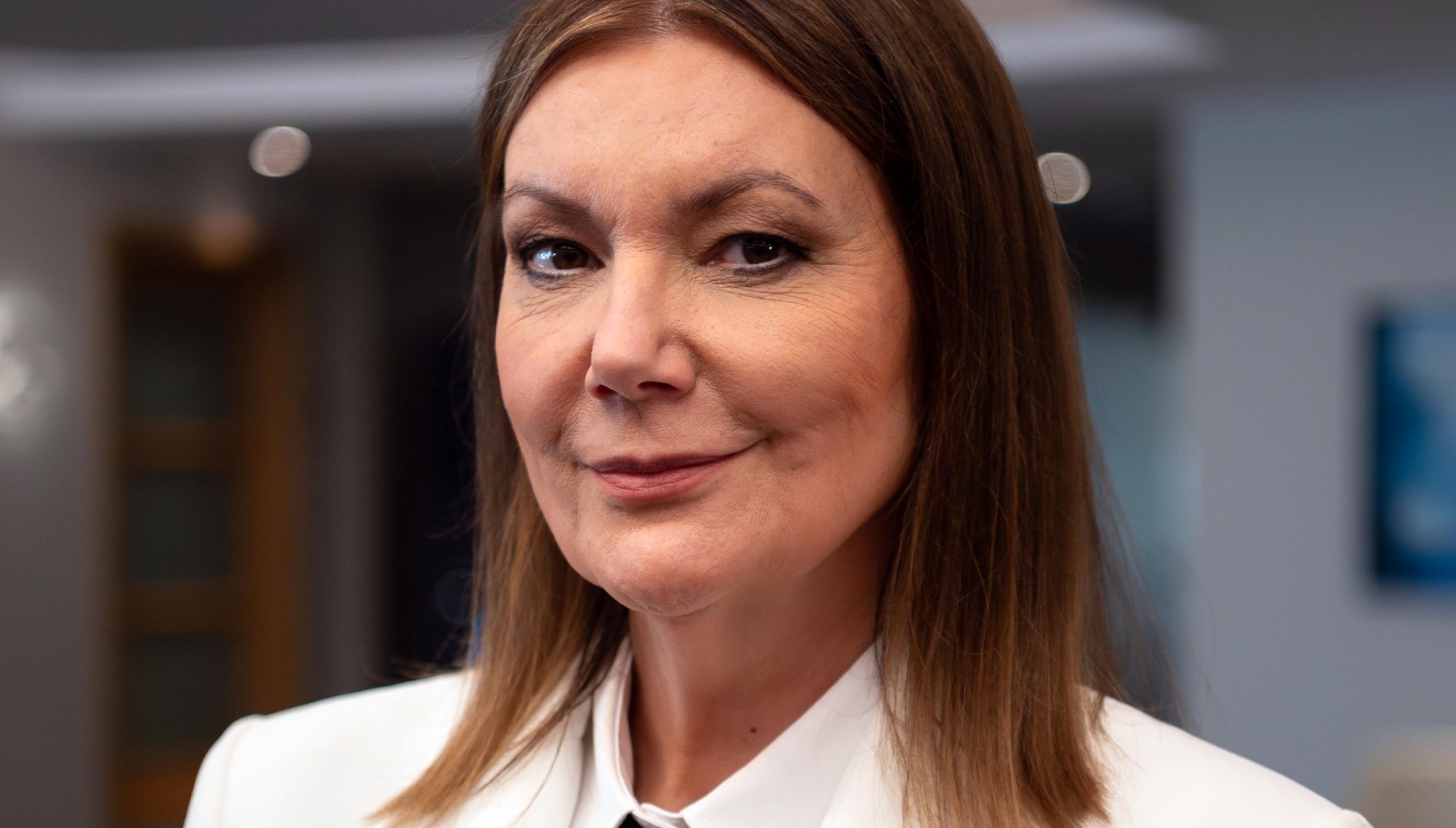 Fiona Allen as captain Serena Tellerin in The Good Ship Murder series 4