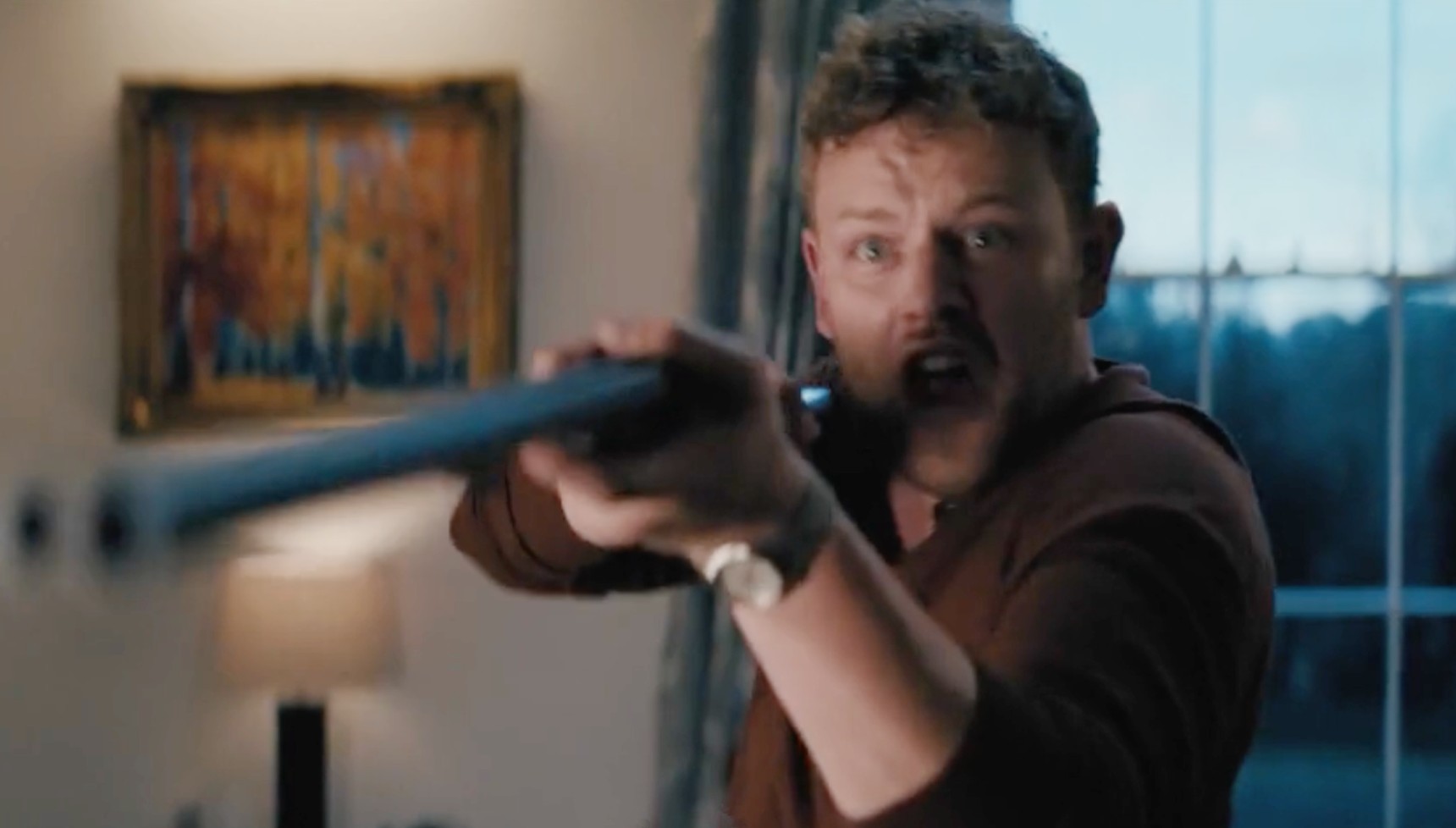 Anthony Worrall with a gun in The Fortune