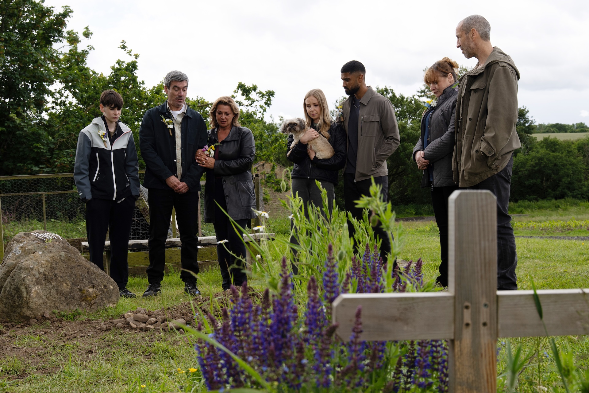 It's time for the Dingles to say goodbye to Monty in Emmerdale (Credit: ITV)