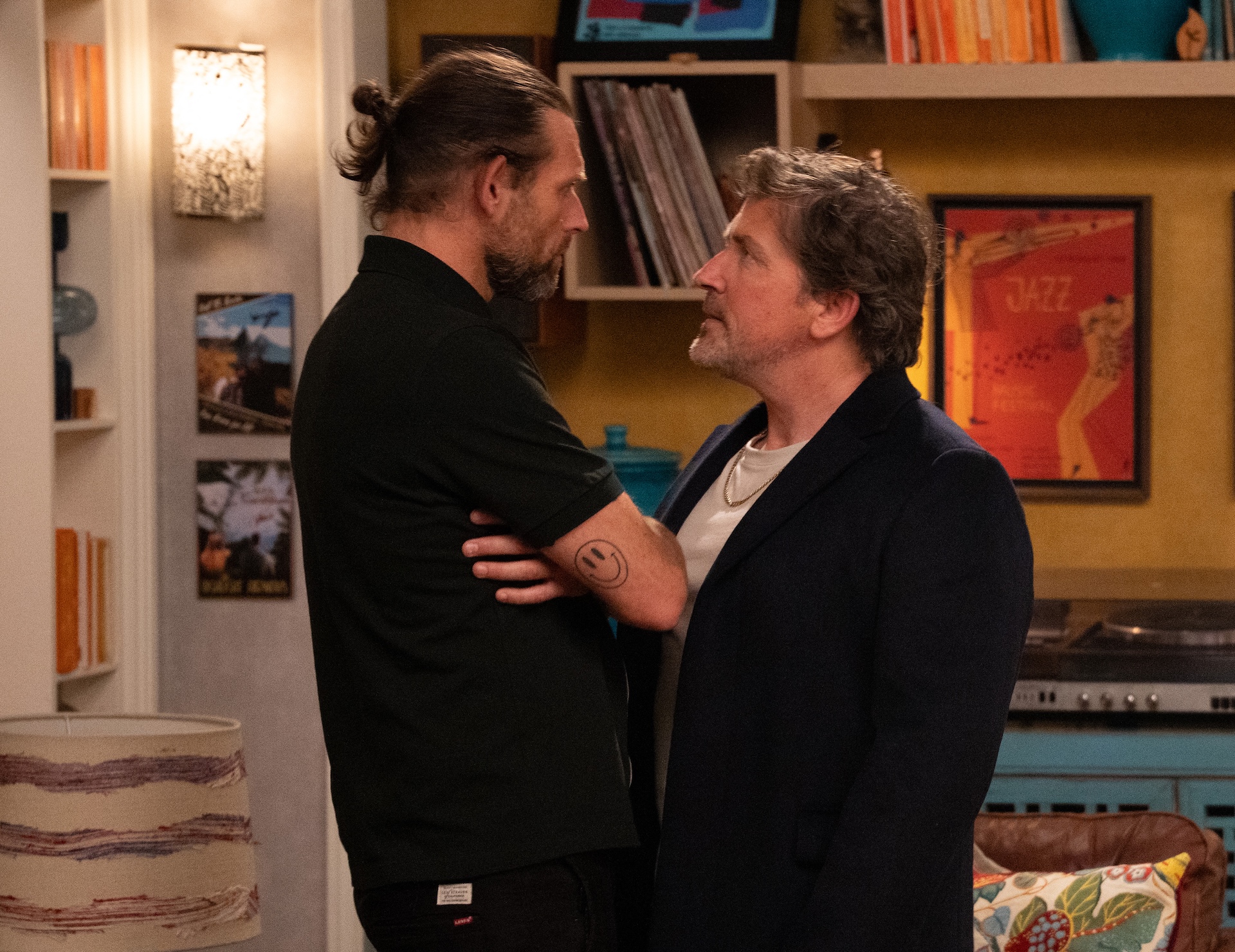 Steve wants to rob the village in Emmerdale, but Kev says no way (Credit: ITV)