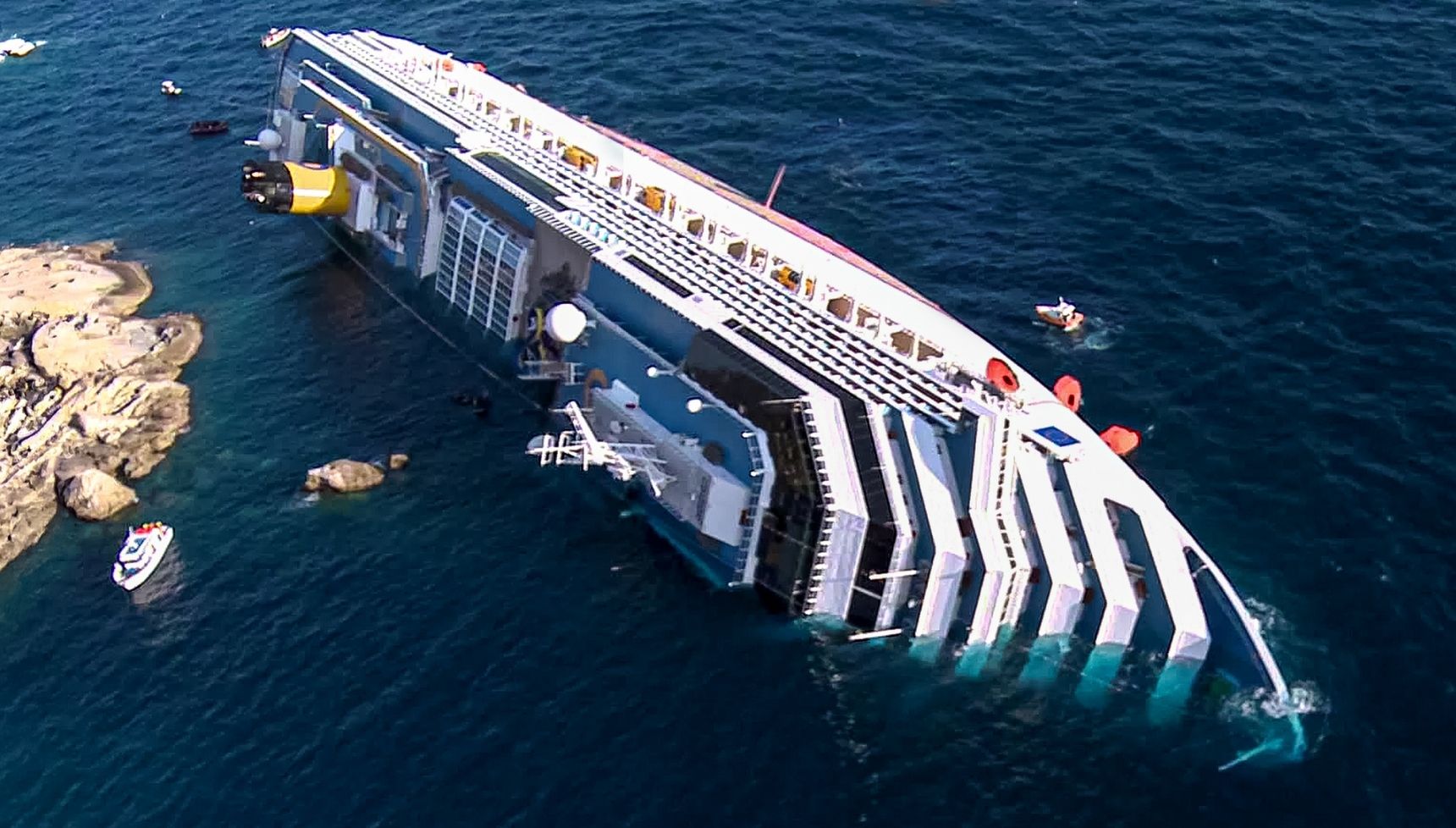Shipwrecked: Nightmare At Sea has just dropped on Netflix and it features terrifying footage of the Costa Concordia disaster