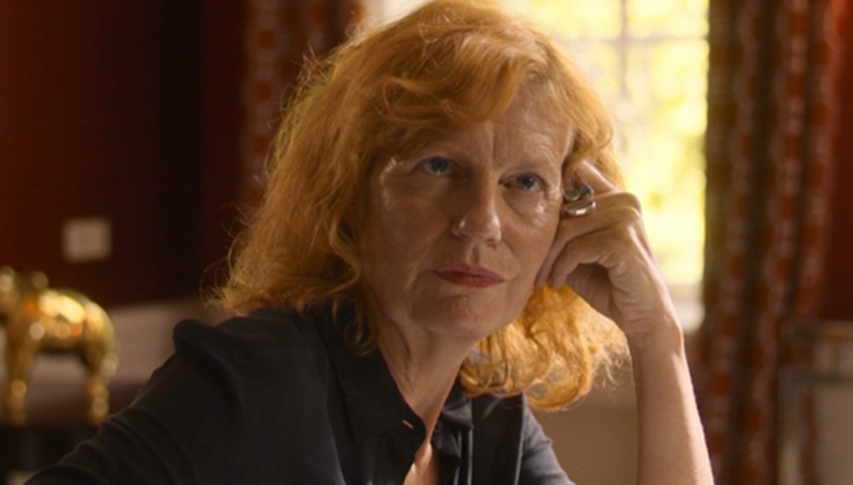Anastasia Hille as Bibi Franken in Van Der Valk
