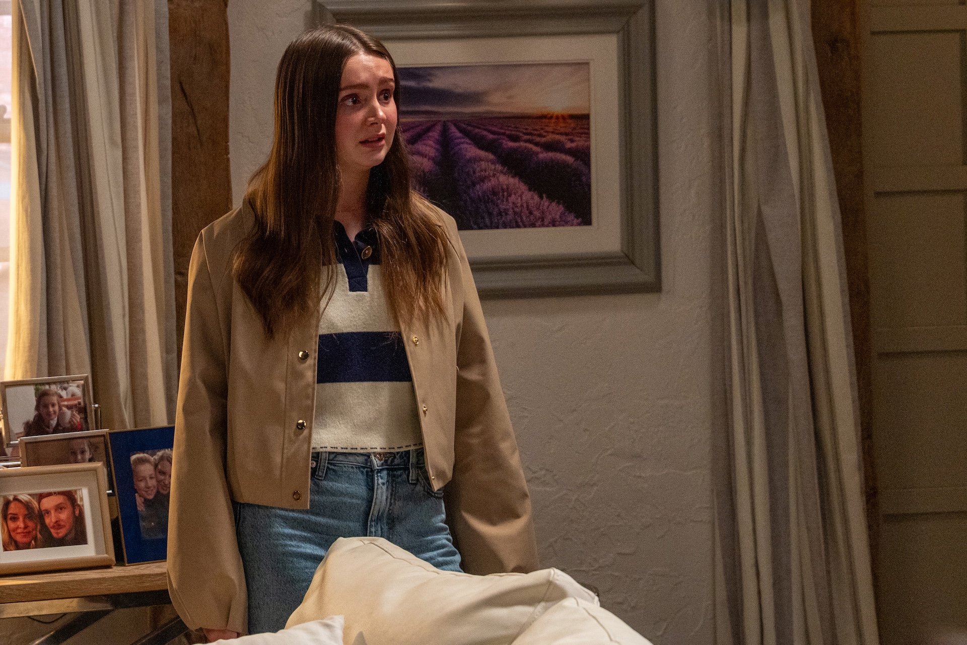 Sarah's world has been blown apart (Credit: ITV)
