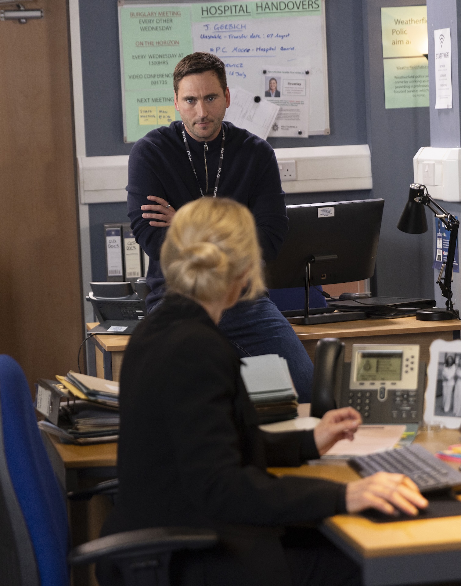 Kit finally tells Lisa the truth about his cancer