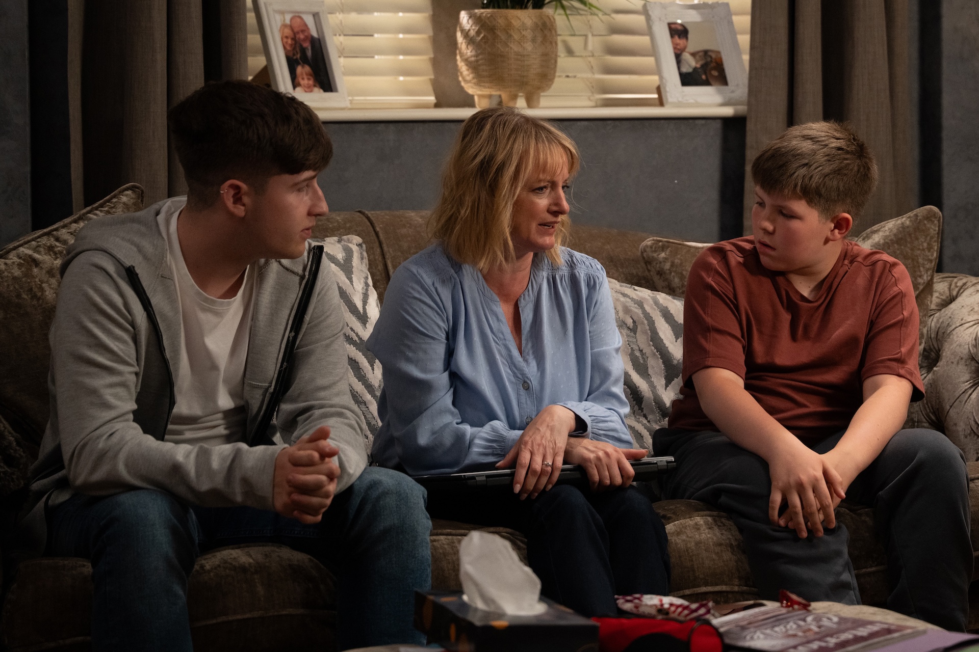 Nicola wants to hide what's on Jimmy's laptop (Credit: ITV)