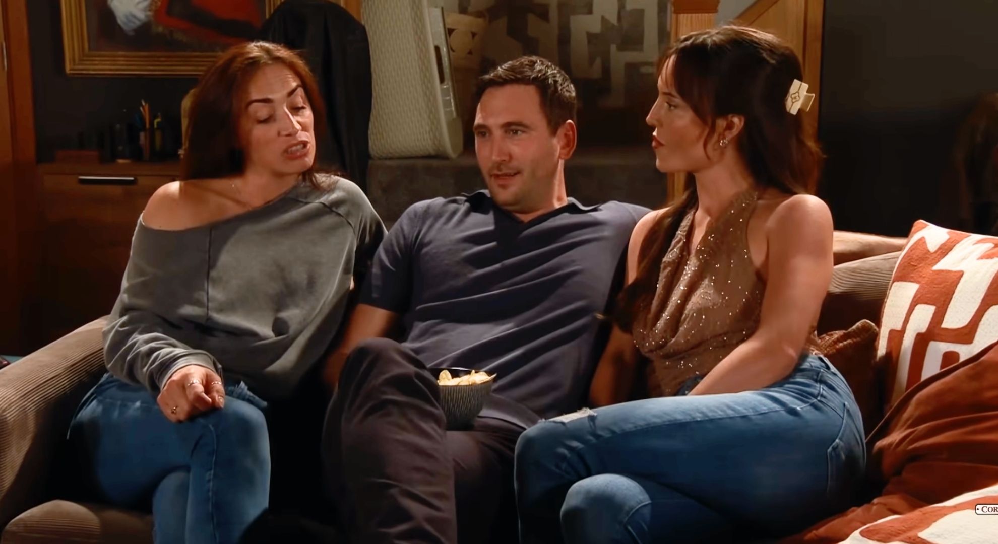 Shona, Kit and Jodie in Coronation Street (Credit: ITV)