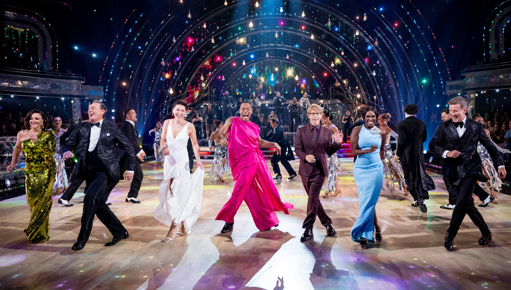 Strictly week 1 judges and presenters