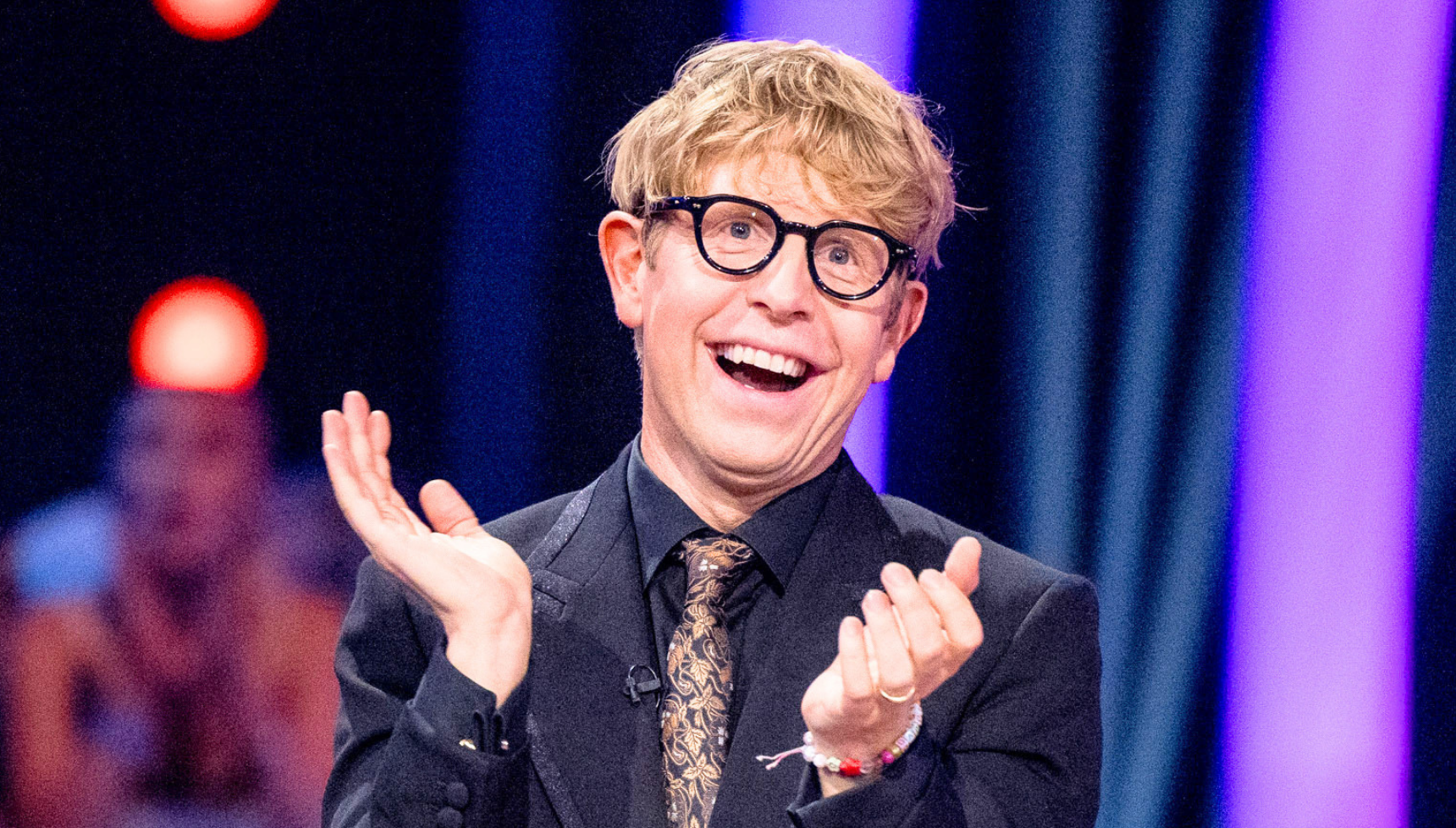 Josh Widdicombe clapping