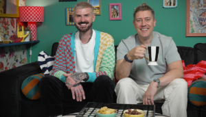 Steve and Max join Gogglebox sofa
