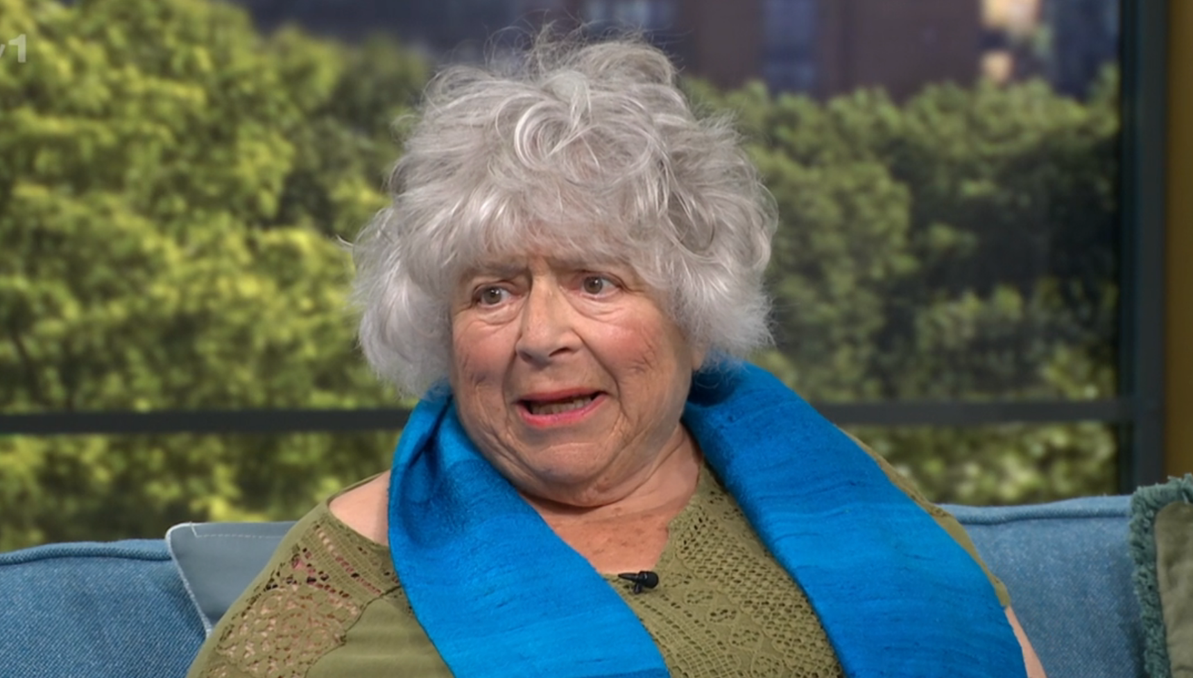 Miriam Margolyes in blue scarf