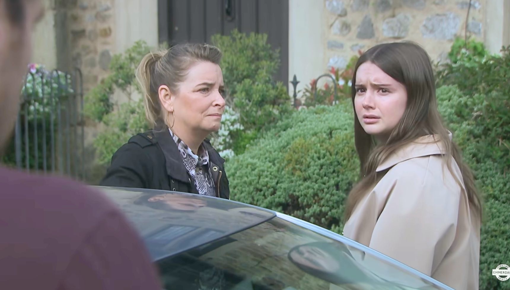 Sarah and Charity argue in Emmerdale 