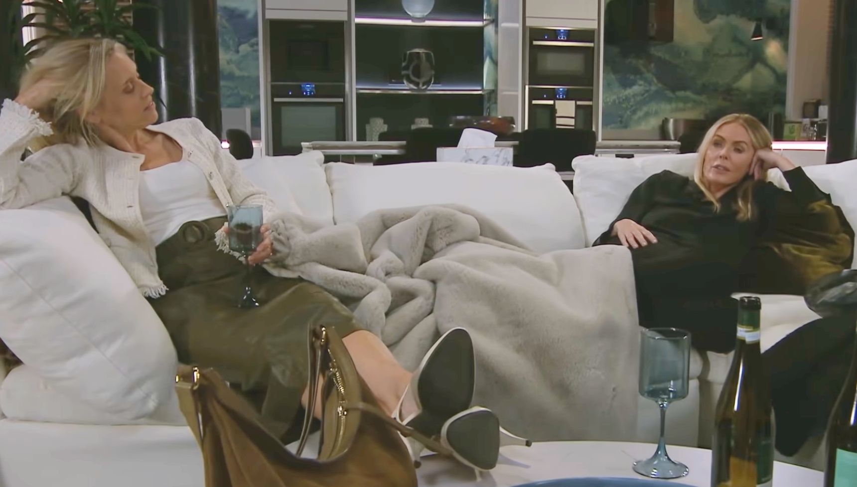 Sadie and Ruby talk in Emmerdale (Credit: ITV)