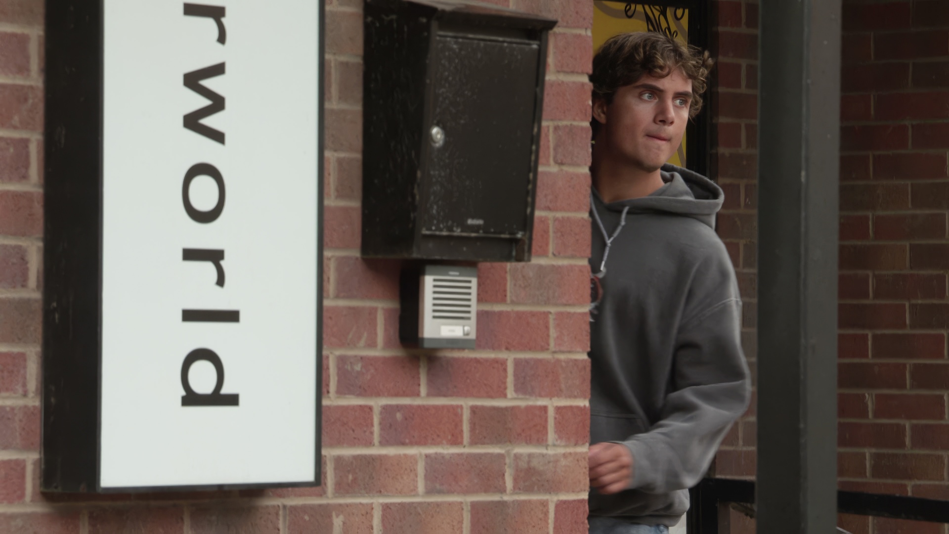Idris ropes Brody into his sabotage (Credit: ITV)