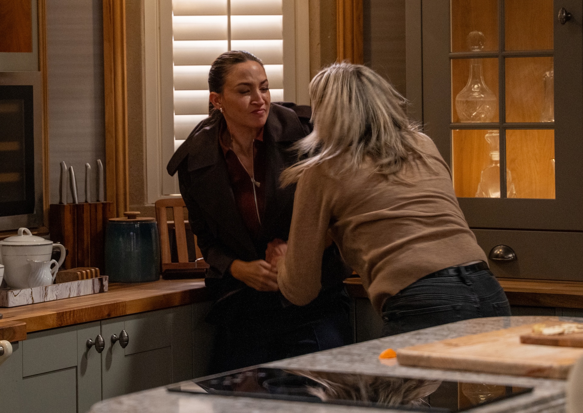 A tussle leads to Kim stabbing Thea so she can break free (Credit: ITV)