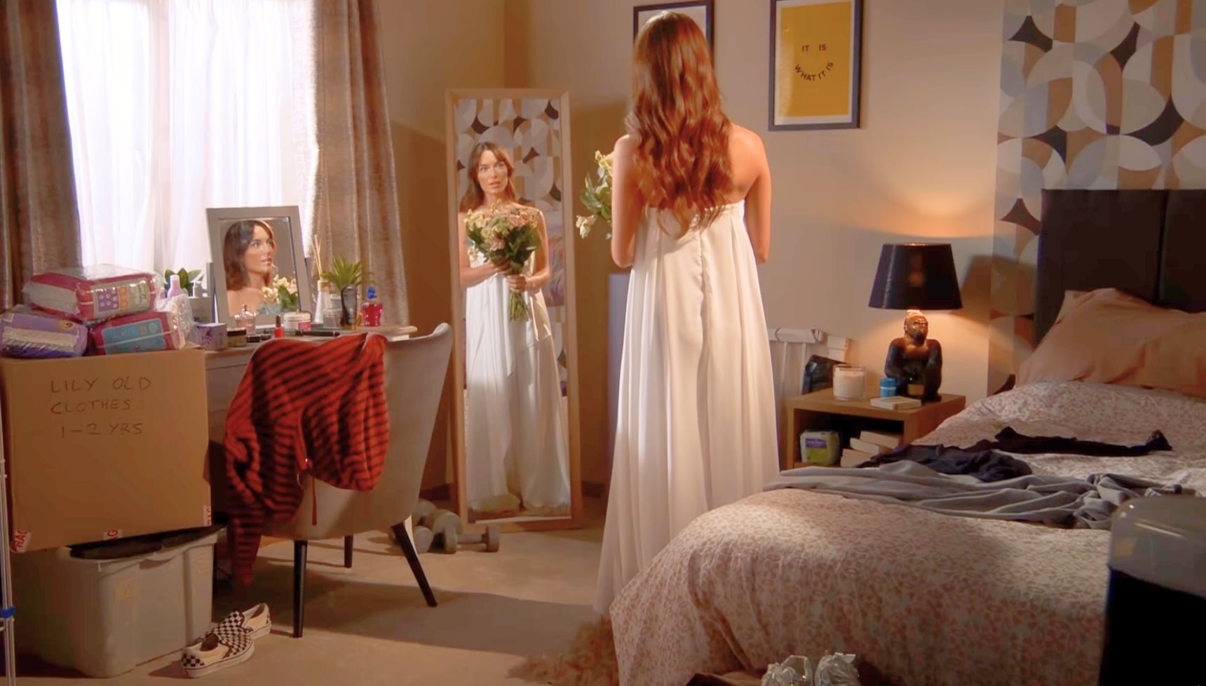 Jodie trying on Shona's wedding dress in Coronation Street 
