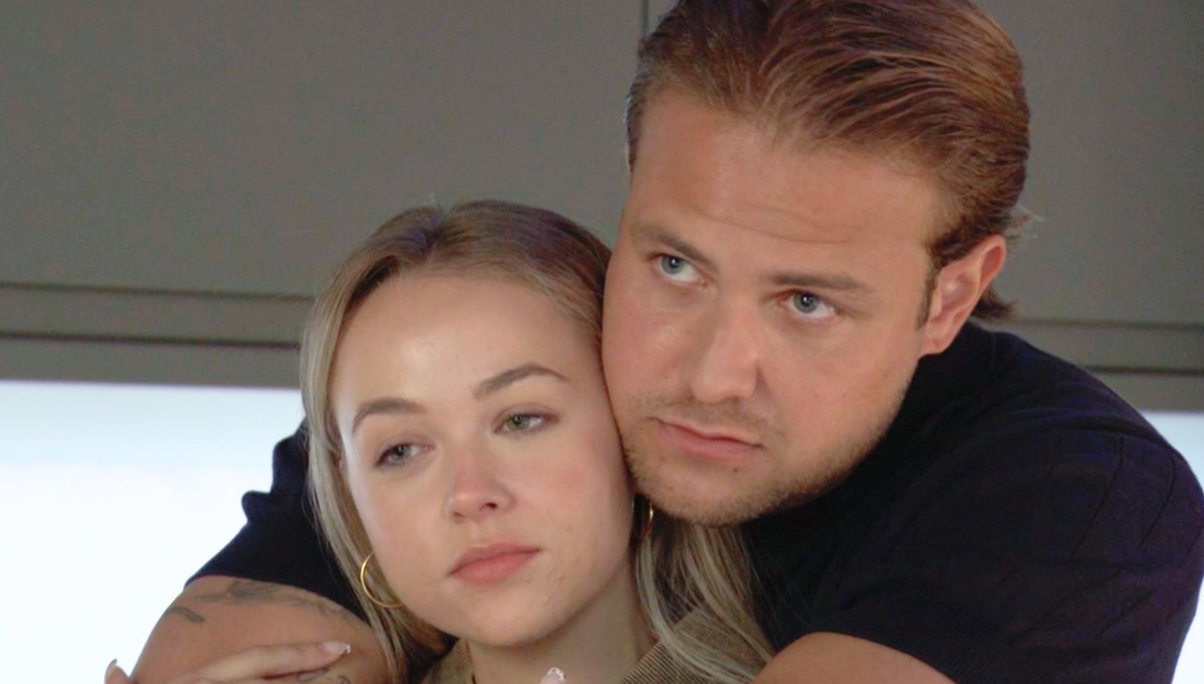 Craig hugging Amy Mitchell in EastEnders